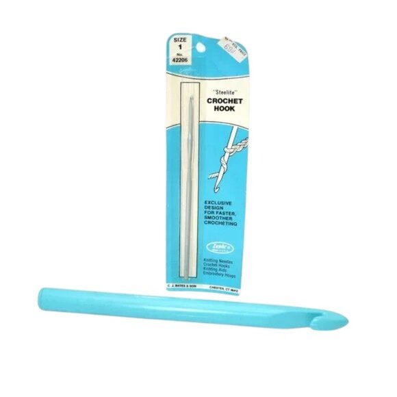 NWT NOS Vintage  Zephr Crochet Hooks Steelite & Plastic Grannycore - Picture 1 of 3